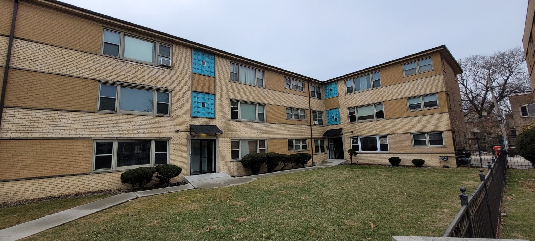 Building Photo - 7810 S Escanaba Ave