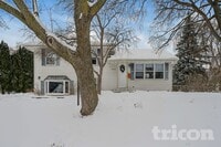 Building Photo - 4400 W 111th St