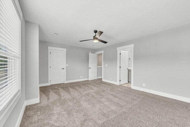 Building Photo - 1505 Jonathan Wade Cir