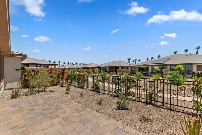 Building Photo - 51600 Sidewinder Dr