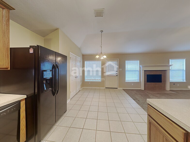 Building Photo - 30611 S Sulphur Creek Dr