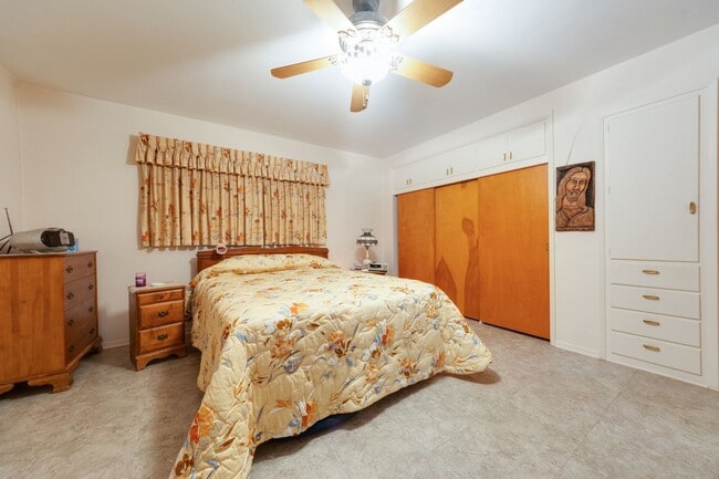 Building Photo - Lovely 3 bedroom Home!