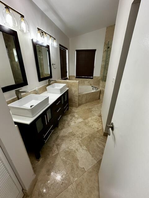 Building Photo - 11086 Baybreeze Way