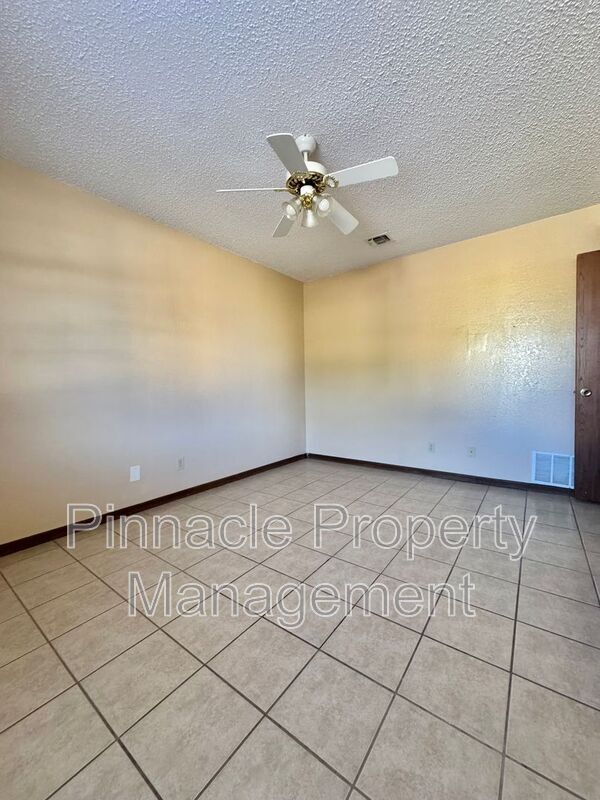 Building Photo - 3814 Wild Rye Trail