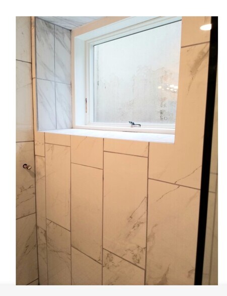 Tiled walls - 2362 Main St