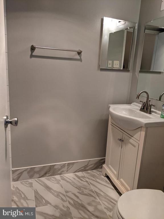 Building Photo - 4501 Arlington Blvd