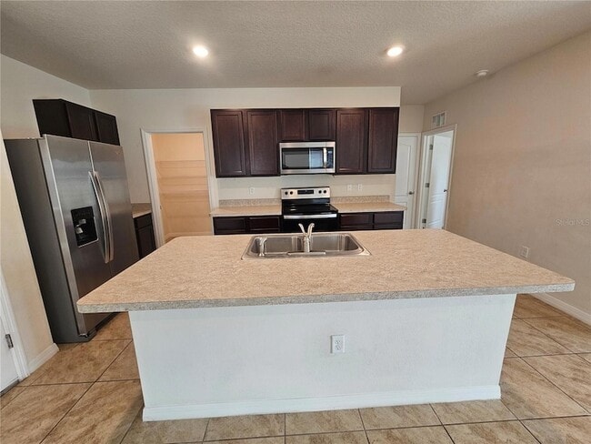 Building Photo - 1387 Berry Ln