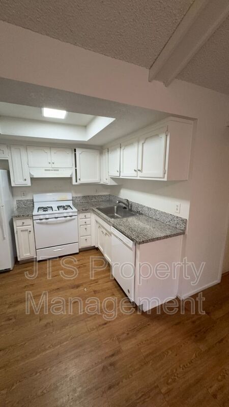 Building Photo - 5417 Olympic Way