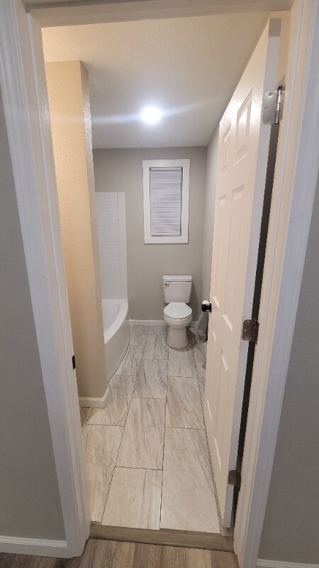 Building Photo - 206 W Chester St