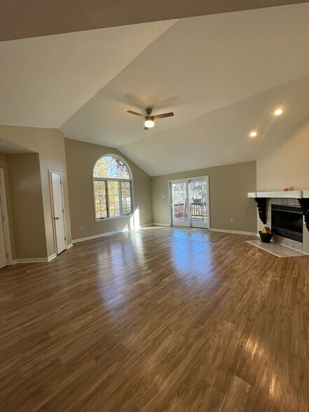 Building Photo - 2241 Meadowsage Ct