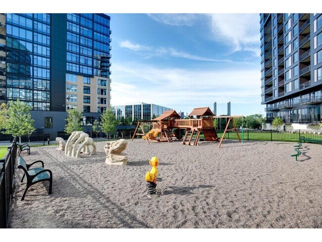 Building Photo - 1240 S 2nd St