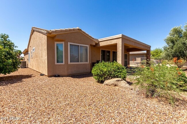Building Photo - 15027 W Home Run Dr