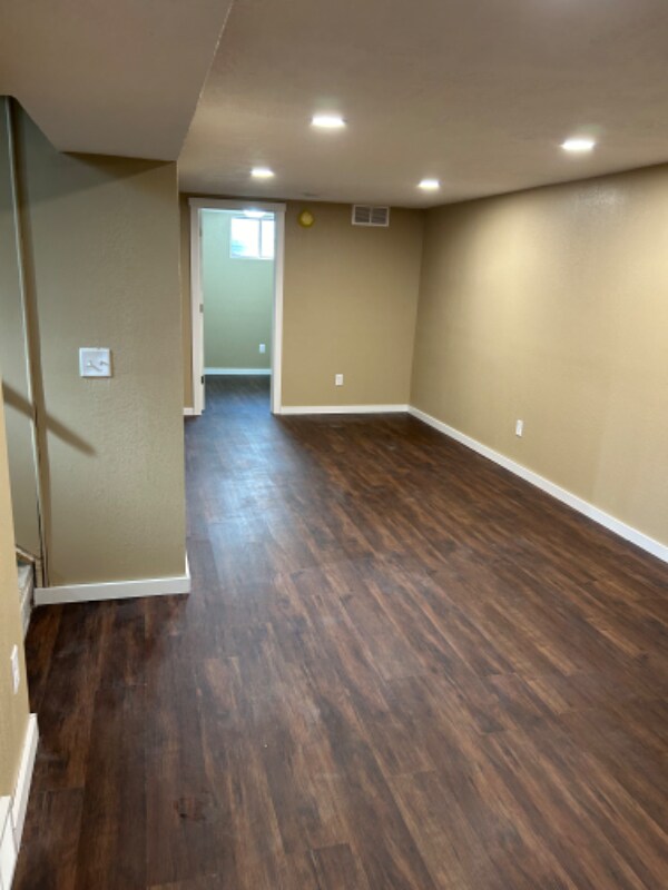 Building Photo - 1304 N Kiwanis Ave