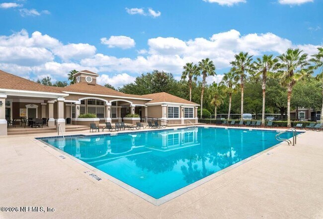 Building Photo - 10550 Baymeadows Rd