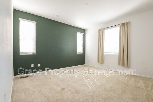 Building Photo - 9681 Truckee St