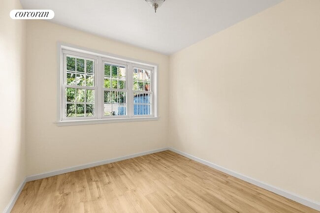 Building Photo - 40-30 58th St