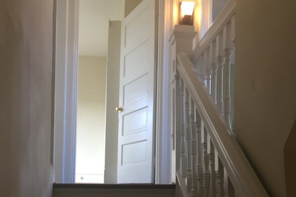 Building Photo - 811 Sarah St