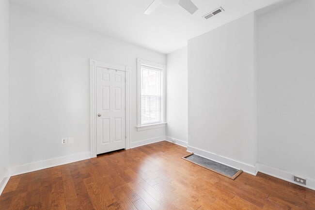 Building Photo - Beautiful historic Church Hill Rowhome for...