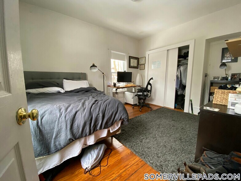 Building Photo - 50 Holyoke Rd