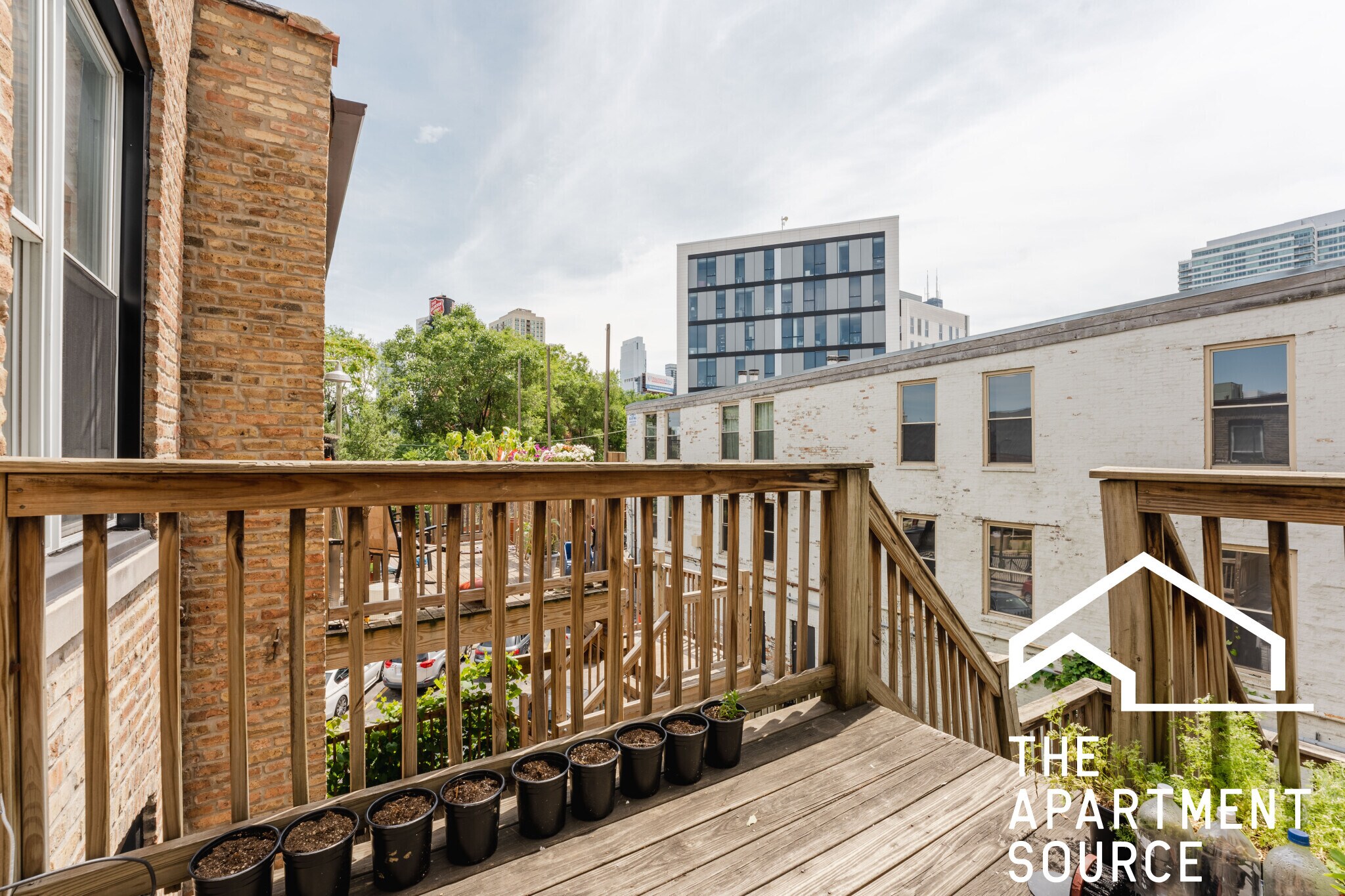 Building Photo - 731 W Ohio St