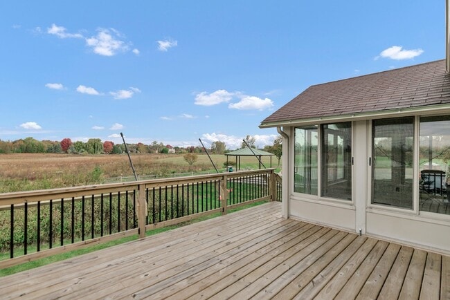 Building Photo - 2660 Harnish Dr