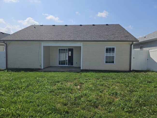 Building Photo - 7608 Julia Dr