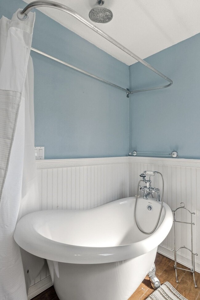 Building Photo - 329 Sailfish Cir