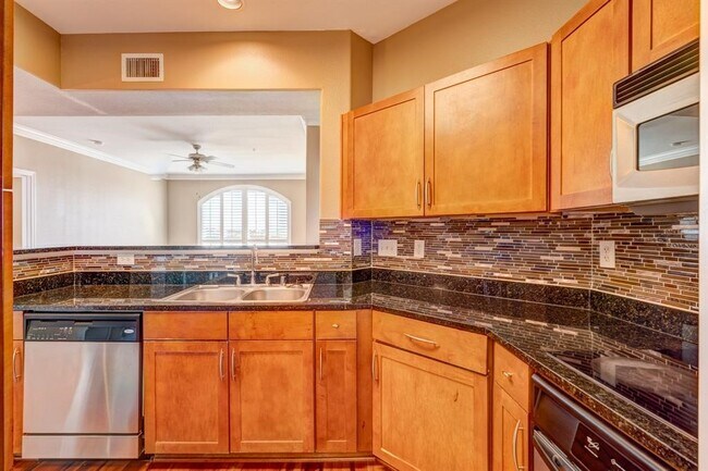 Building Photo - 2299 Lone Star Dr