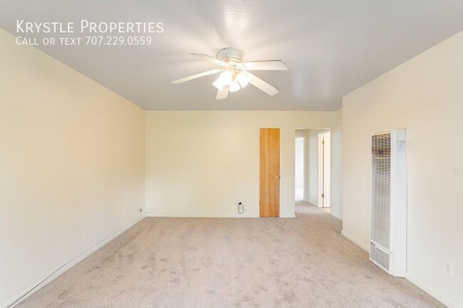 Building Photo - NOW Available In Benicia! 2 BD, 1 BA Condo...