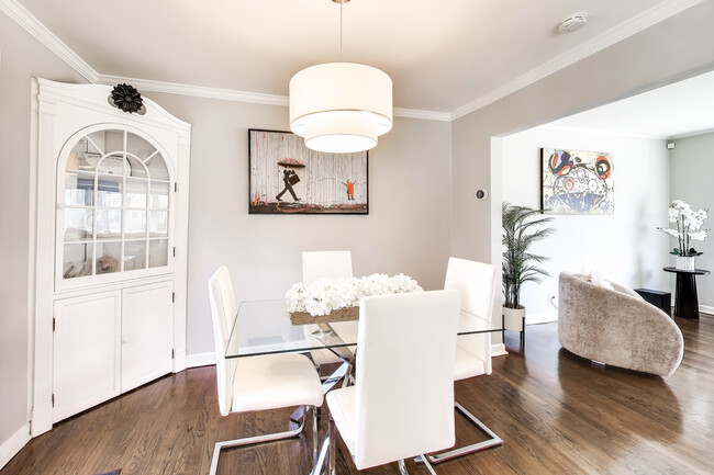 Building Photo - 4138 N Olcott Ave