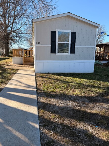 Building Photo - 124 Pruitt St