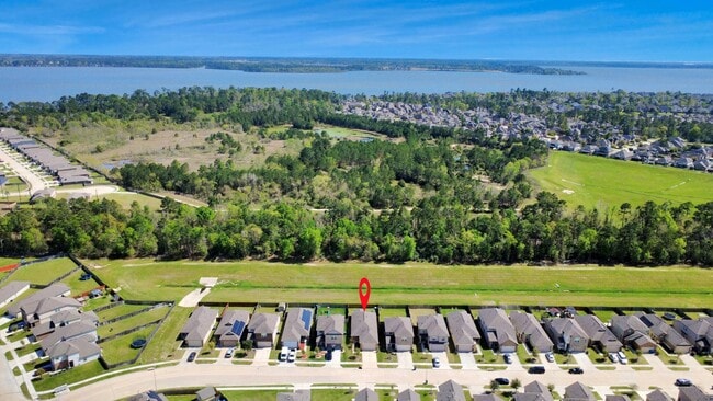 Building Photo - 17630 Holroyd Rd