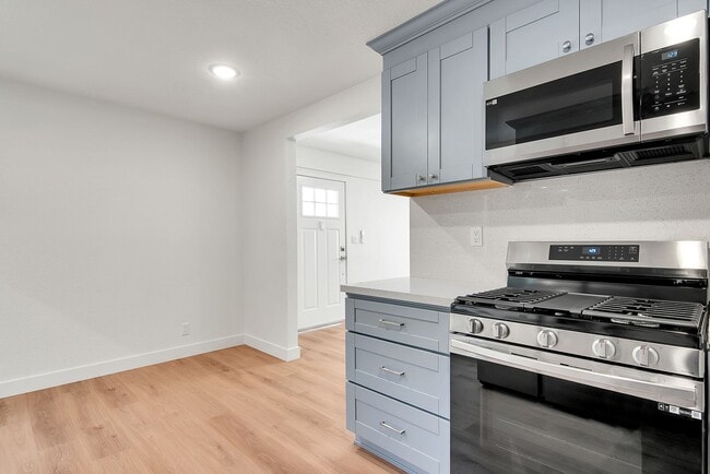 Building Photo - Malaga-GJA