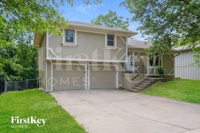 Building Photo - 6733 NW Sioux Dr