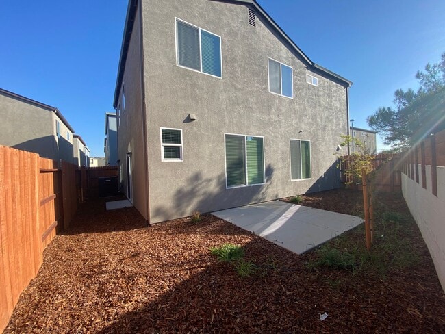 Building Photo - 6782 Jujube Ln