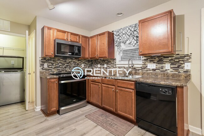 Building Photo - 5191 Liberty Hall Cir