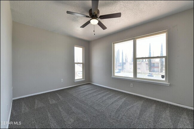 Building Photo - 6913 Pamlico Dr