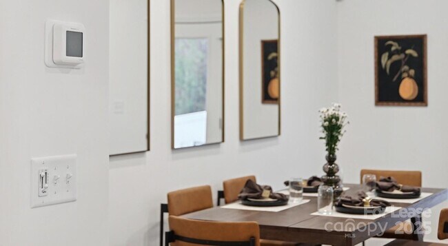 Building Photo - 9100 Bluedale Rd