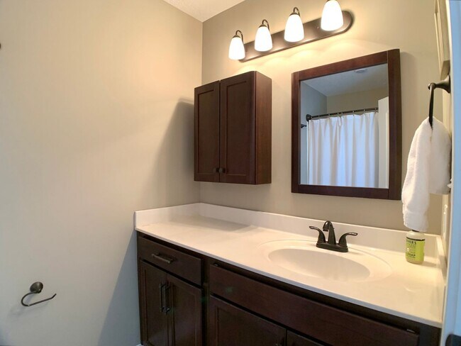 Building Photo - 364 Sam Houston Cir