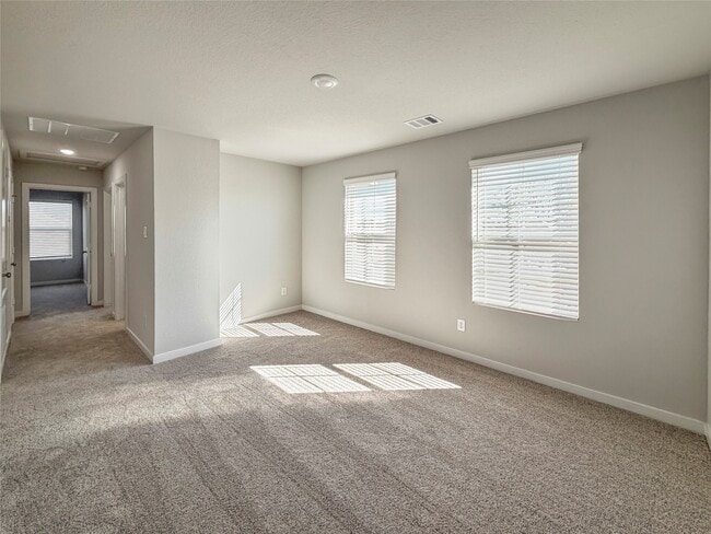 Building Photo - 436 Shoreview Dr