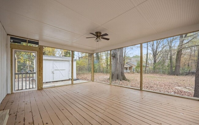 Building Photo - 309 Cody St