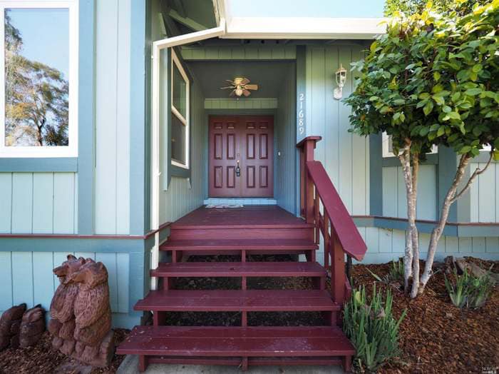 Building Photo - 123 Geyserville Ave