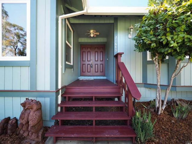 Building Photo - 123 Geyserville Ave
