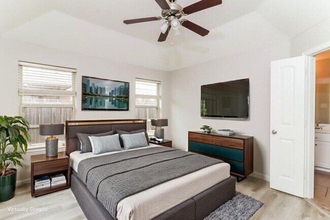 Building Photo - 2412 Hawkwood Ct