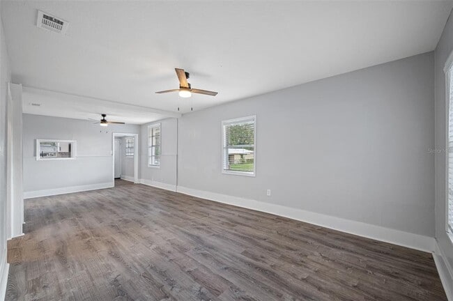 Building Photo - 4908 N 15th St