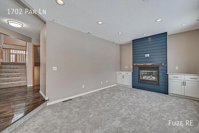 Building Photo - 1702 Par Ln