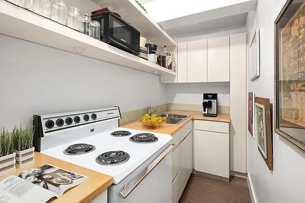 Building Photo - 26 Gramercy Pk S