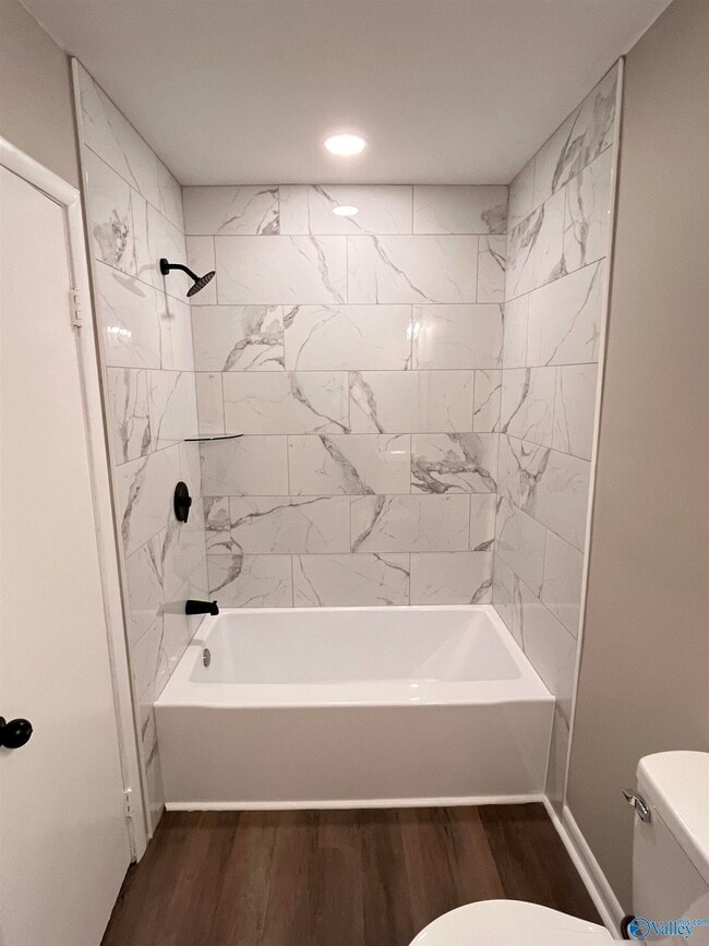 Building Photo - 1506 Coleman Ave