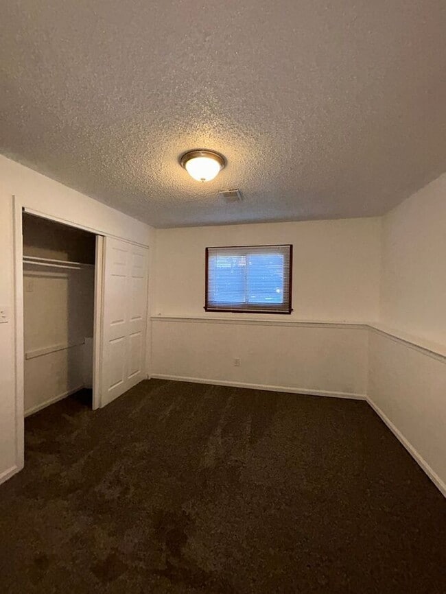 Building Photo - 8555 S Estes St