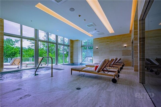 Building Photo - 16385 Biscayne Blvd